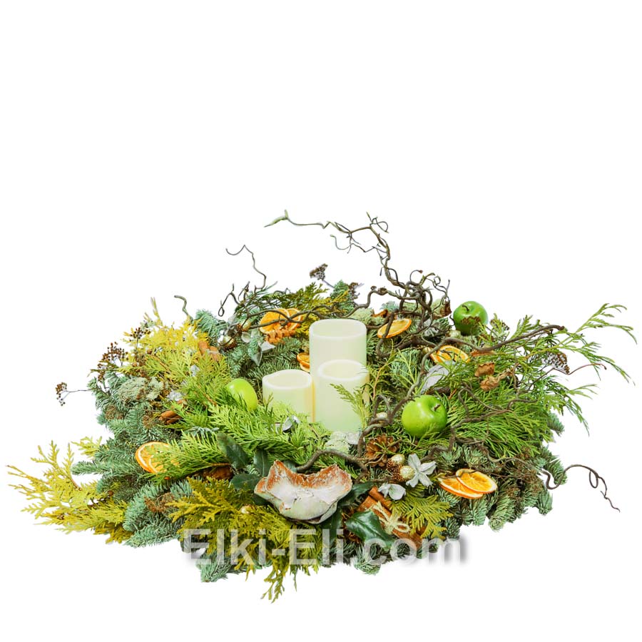 Новогодний венок "Новогоднее воспоминание" из лапника Пихты Нобилис с электронными свечами (цвет:белый), фото