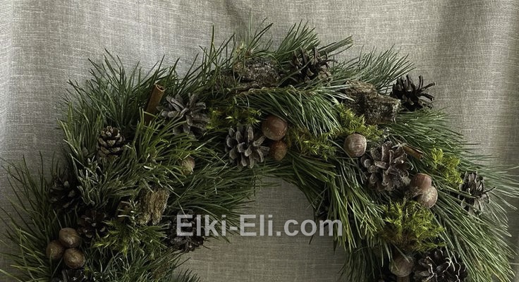 Новогодний декор с использованием сосны русской