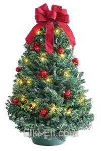 Елочка из лапника «Ягодная», фото Елочка из лапника «Ягодная», фото